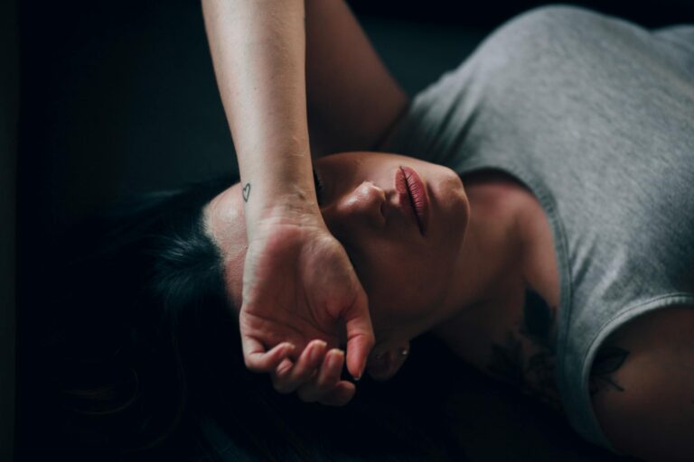 About 30% of Adults Over 70 Cannot Get Off the Floor Without Help - Featured image