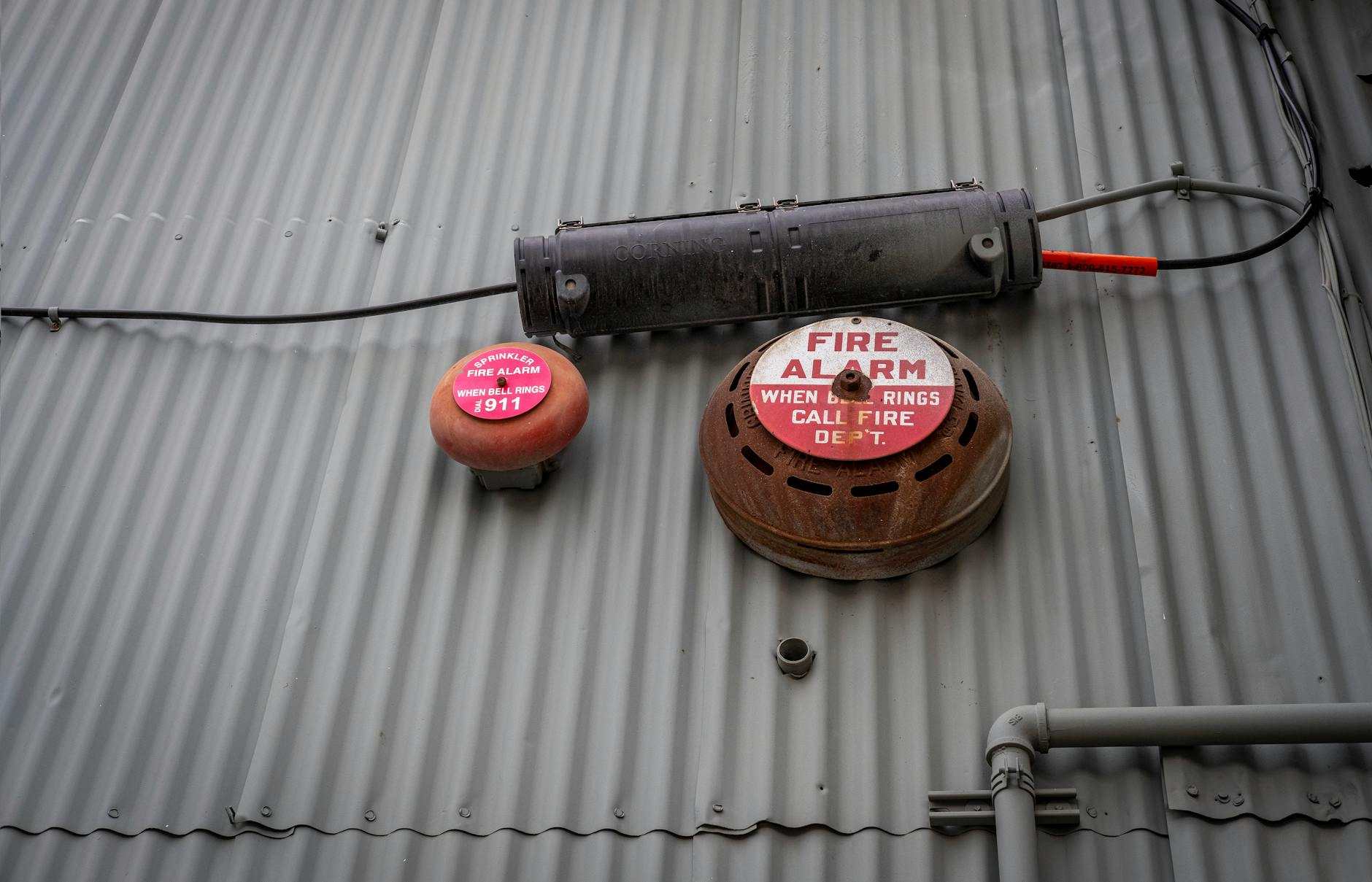 Communication and Safety Technology in an Emergency Bag