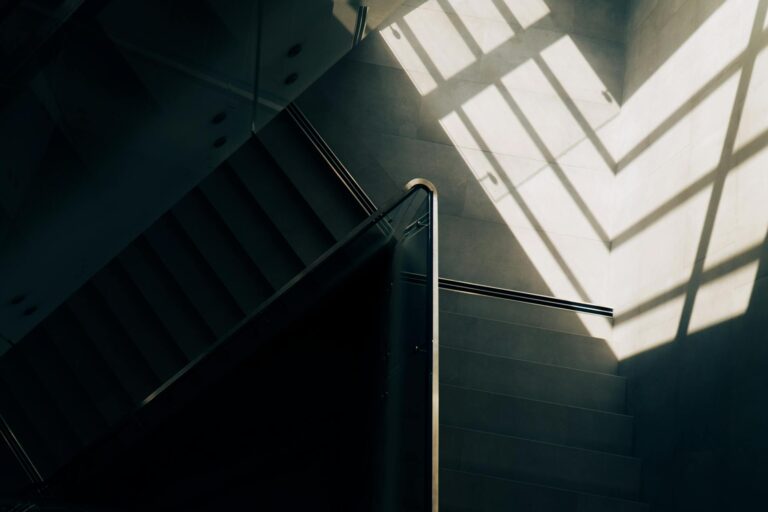 Designing a Stair Railing That Helps People Who Have Already Slipped - Featured image