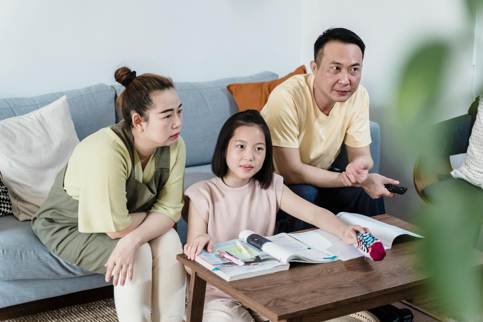 The Emotional Weight of Watching a Parent Struggle Alone
