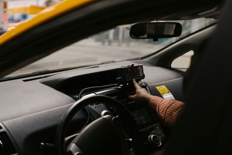 How Ride Services Keep Non-Drivers Independent - Featured image