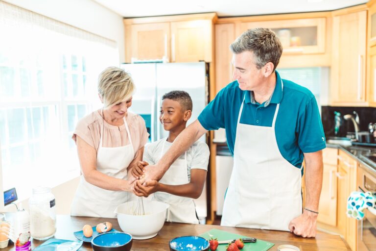 How to Prepare an Aging Parent's Home for a Power Outage - Featured image