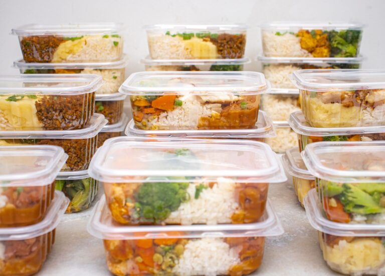 Meal Delivery Options for Seniors Living Alone - Featured image
