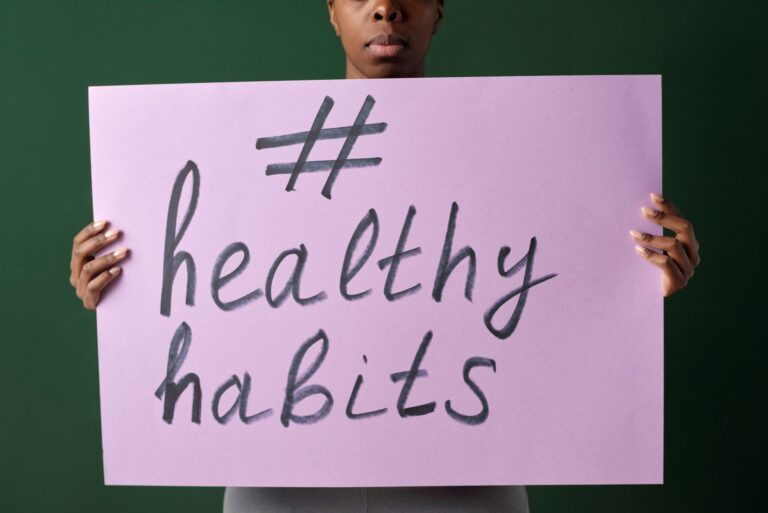 The 10 Habits People Over 70 Use to Stay Independent - Featured image