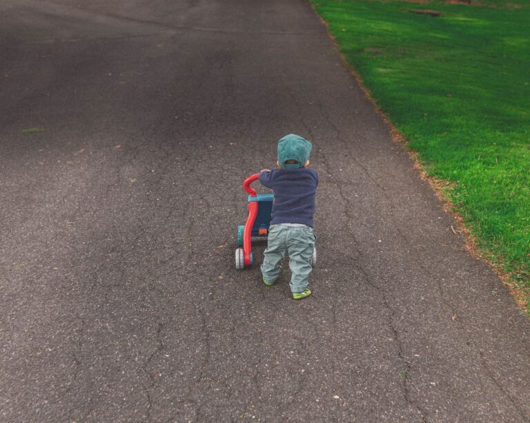 The 9 Things Independent 90-Year-Olds Prioritize Over Everything - Featured image