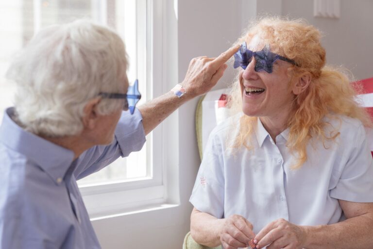 The Adult Day Programs That Keep Seniors Engaged and Safe - Featured image
