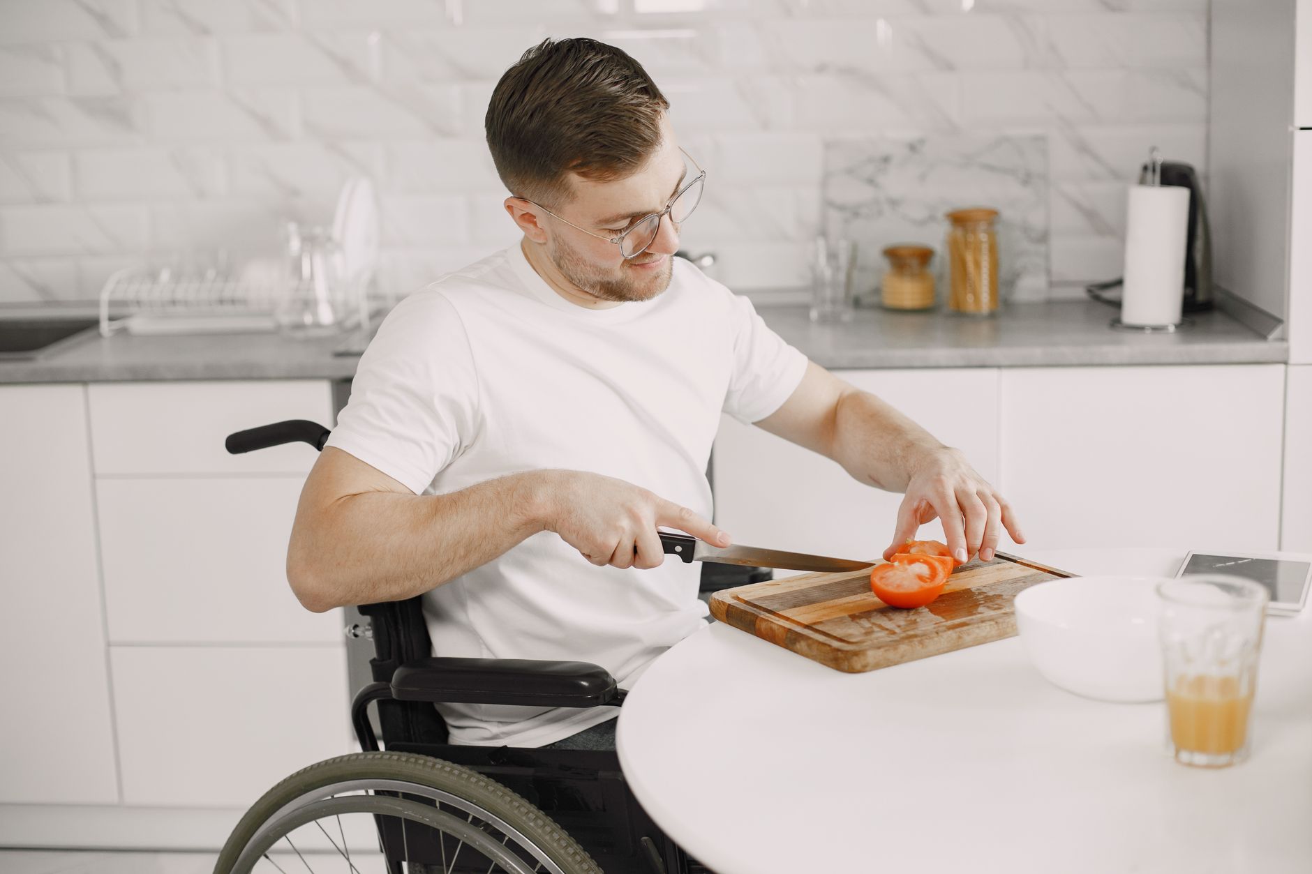 The Hidden Risk: Using Grab Bars Incorrectly or in Dangerous Ways