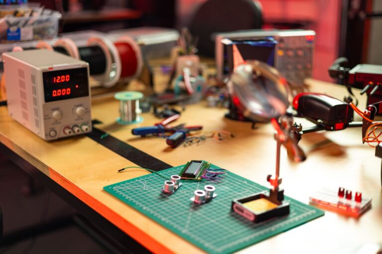 The No-Wiring Gadgets Seniors Set Up in Minutes - Featured image