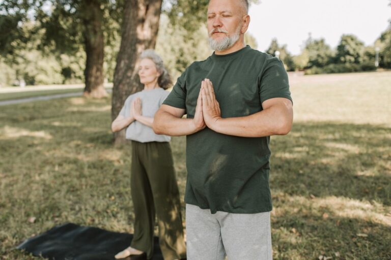 The Stress Habits That Keep Seniors Healthy and Home - Featured image