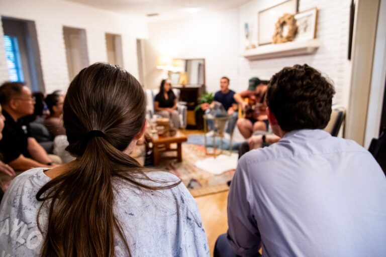 The Weekly Get-Togethers Behind Long Independent Lives - Featured image