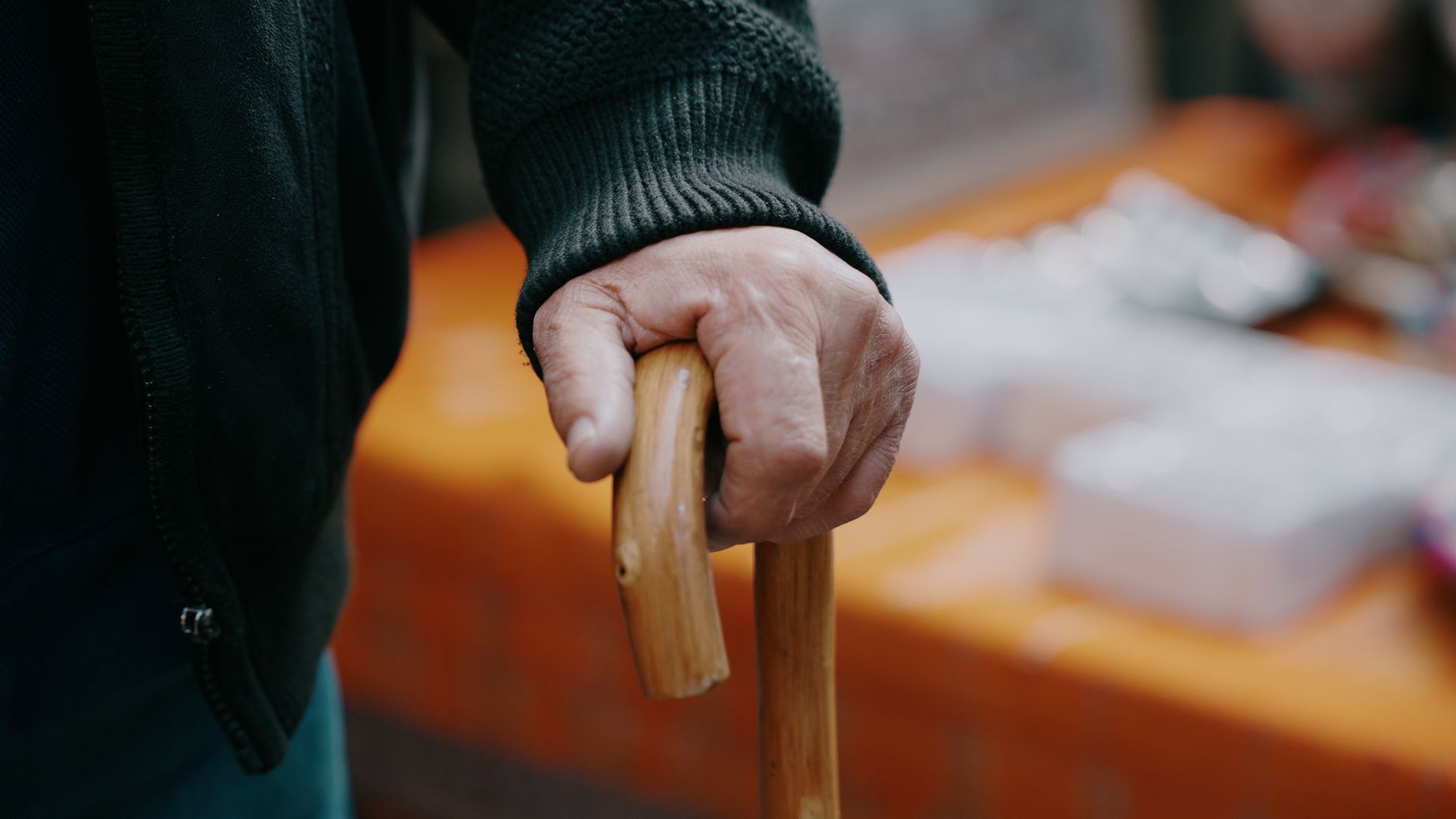 What Does the Independent Senior Actually Buy at the Grocery Store?