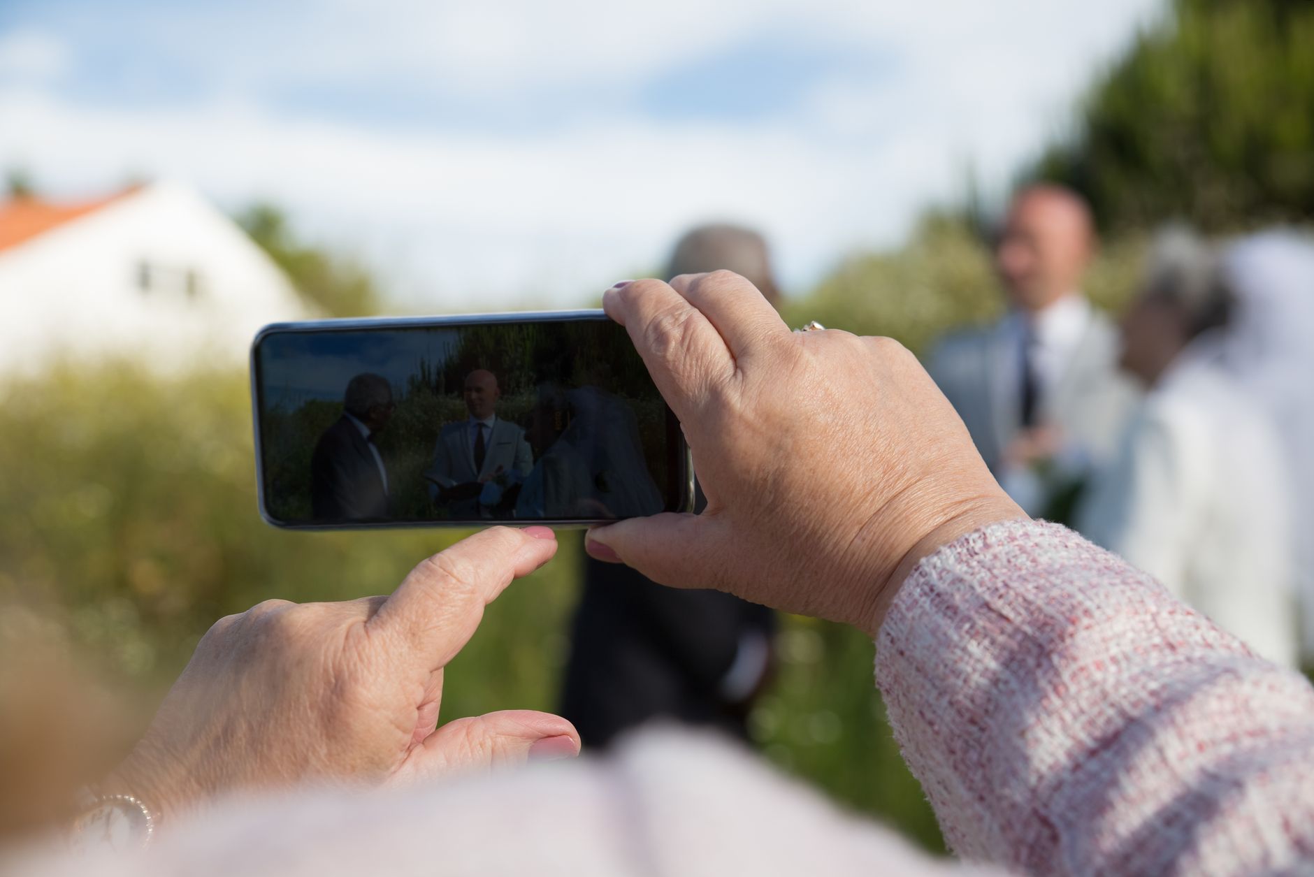 What Makes Phone Trees an Effective Safety Tool for Seniors Living Alone?