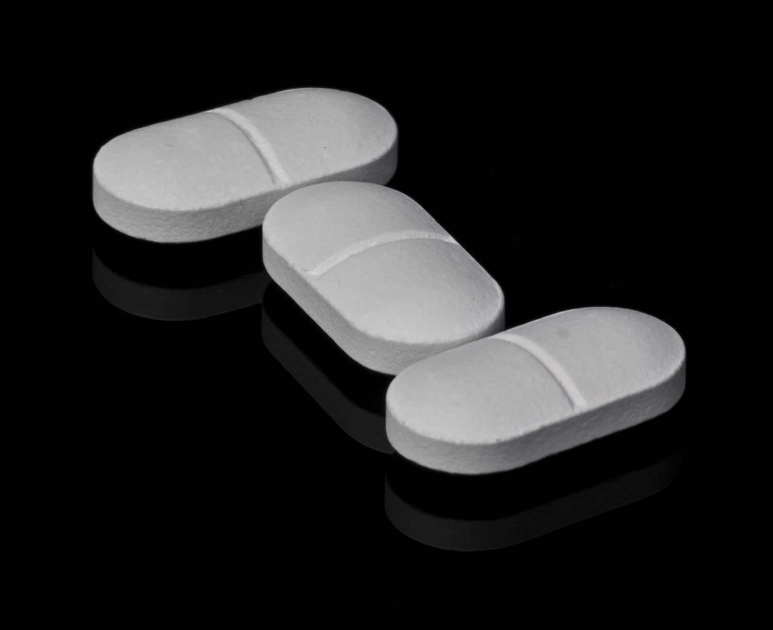 Why Standard Pill Bottles Fail for Most Older Adults