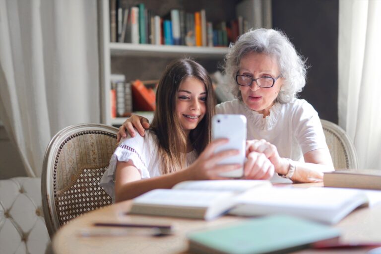 Why Today's Seniors Trust Technology to Keep Them Independent - Featured image
