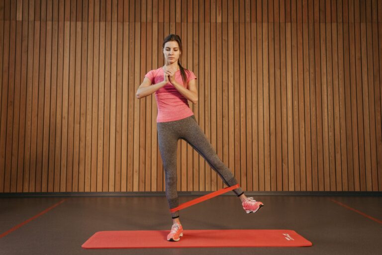 Best Balance Exercises for Beginners - Featured image