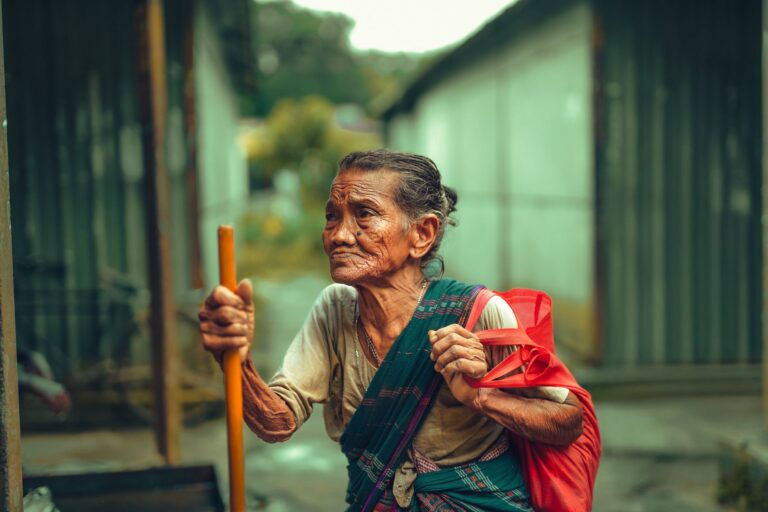 The Ultimate Guide to Maintaining Independence as You Age - Featured image