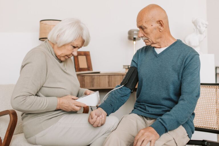 Senior Medical Alert System Checklist: Safety, Support, and Daily Planning - Featured image